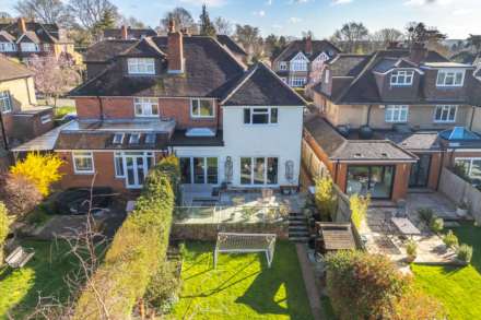 Balmore Drive, Caversham, Image 32