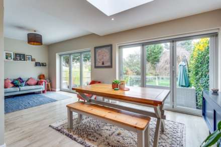 Balmore Drive, Caversham, Image 5