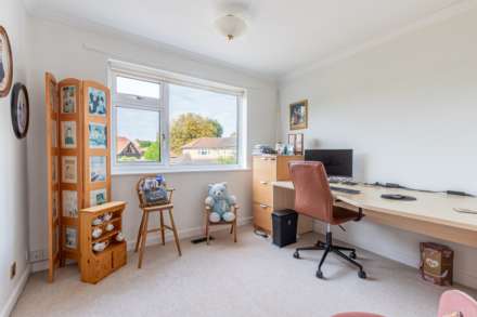 Old Barn Close, Emmer Green, Image 22