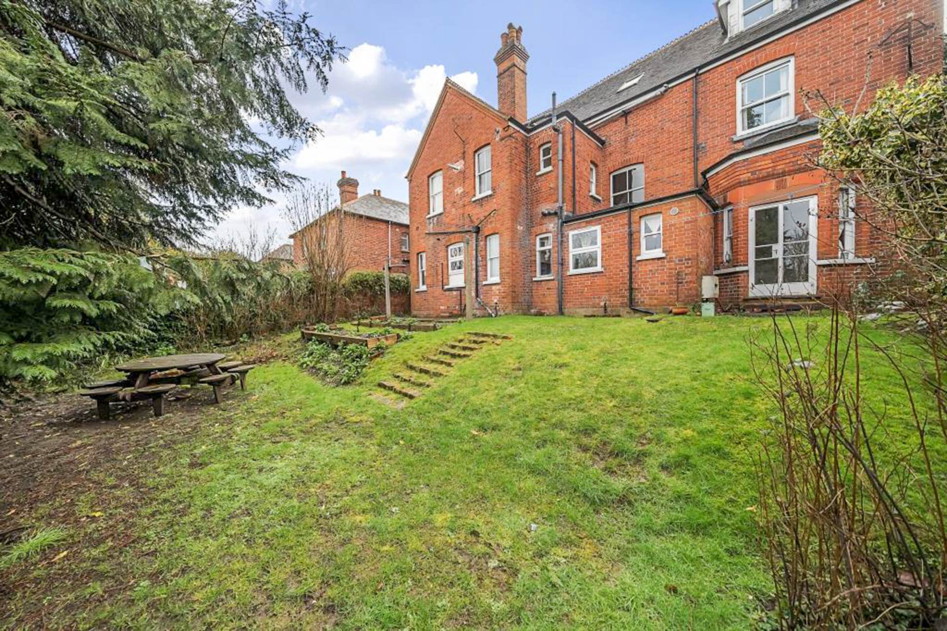 Tilehurst Road, Reading, Image 19