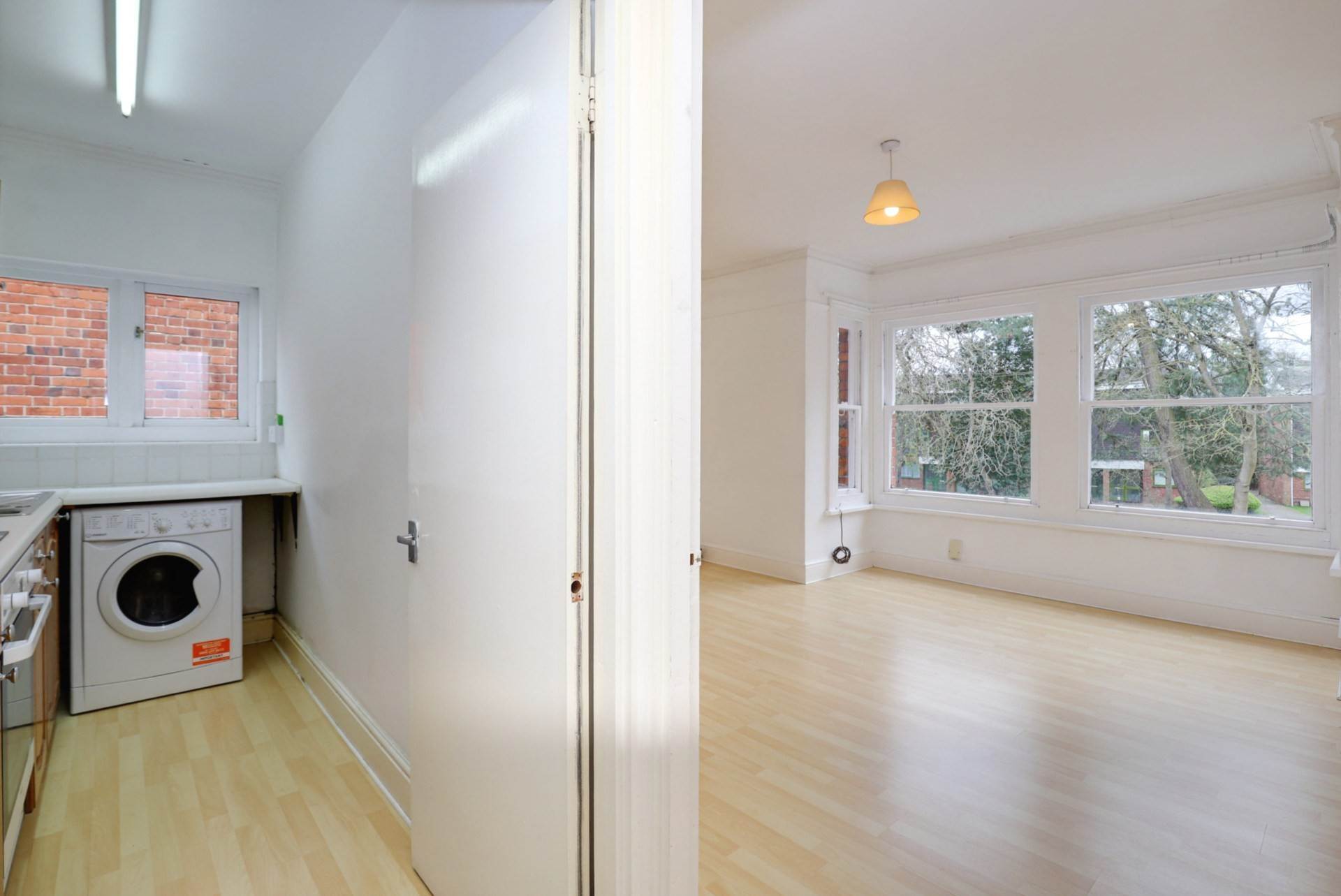 Tilehurst Road, Reading, Image 7