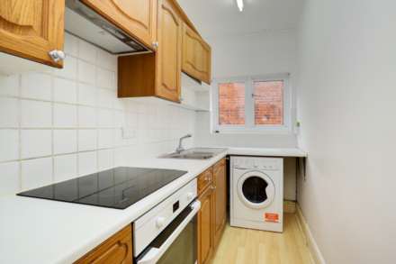 Tilehurst Road, Reading, Image 6