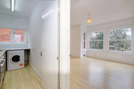 Tilehurst Road, Reading, Image 7