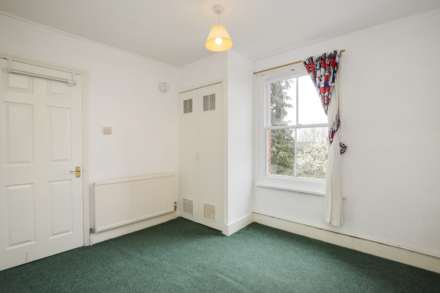 Tilehurst Road, Reading, Image 9