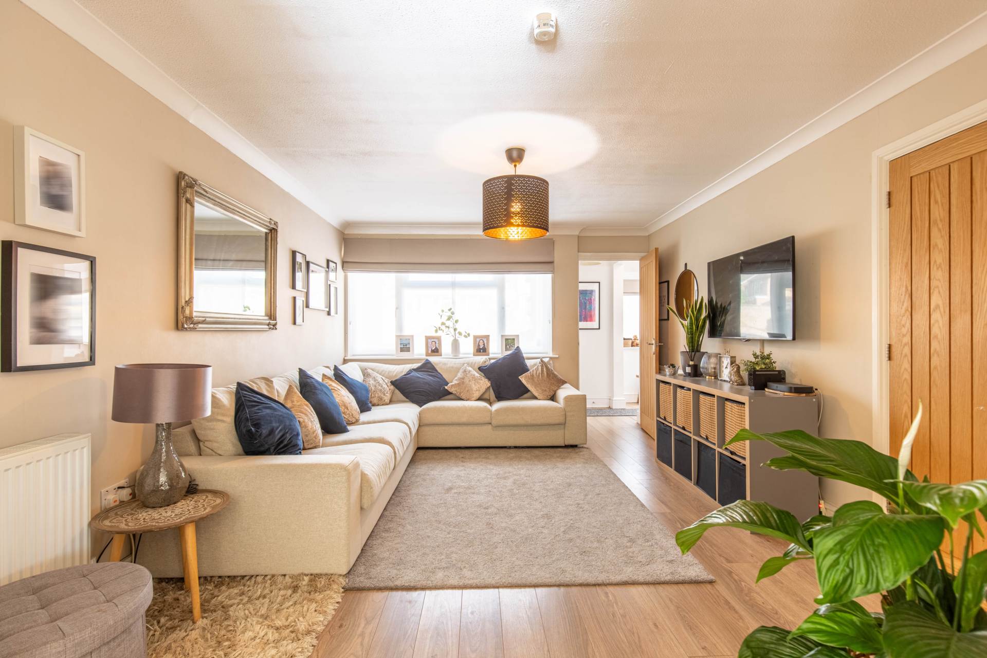 Queensway, Caversham Park Village, Image 11