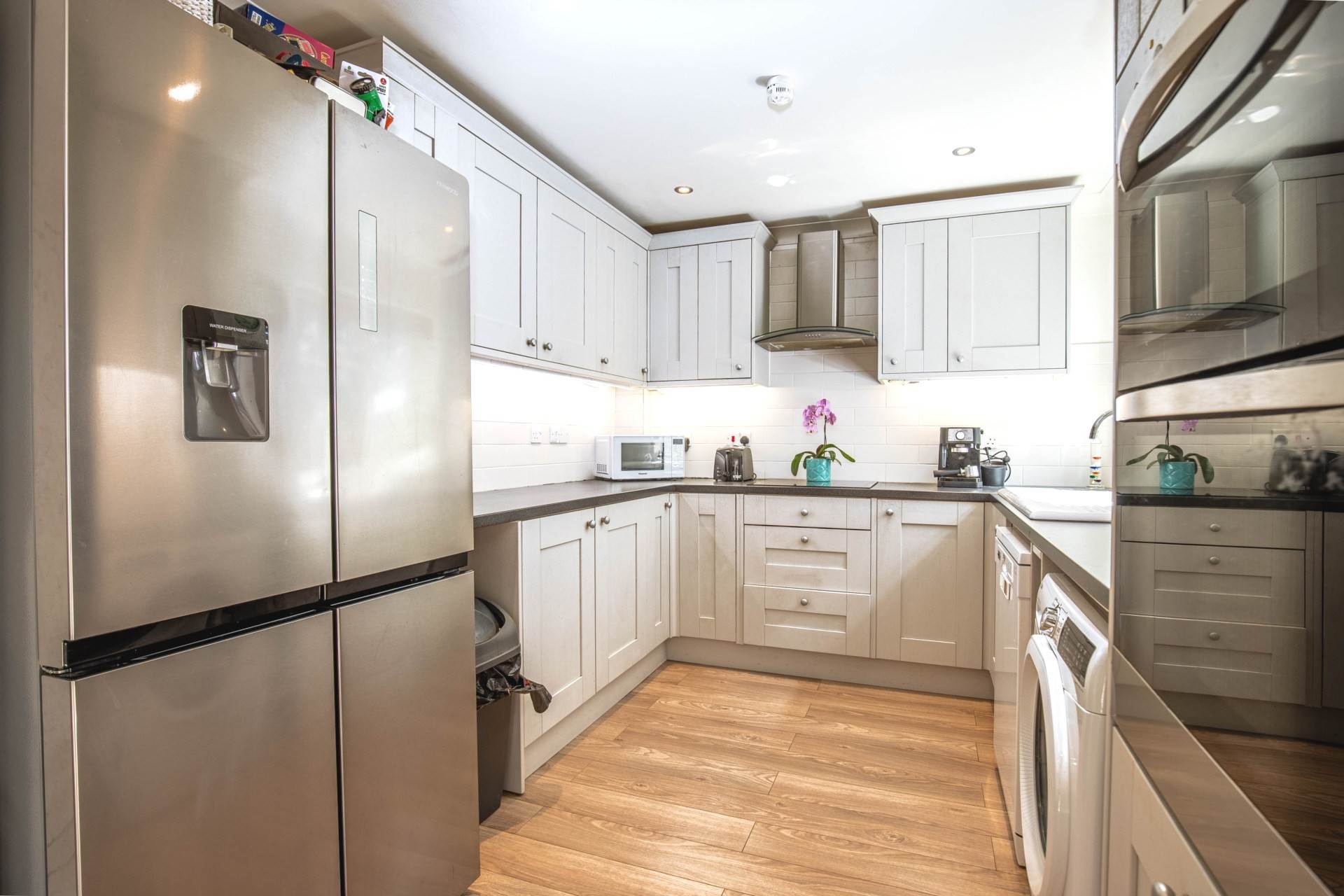 Queensway, Caversham Park Village, Image 13