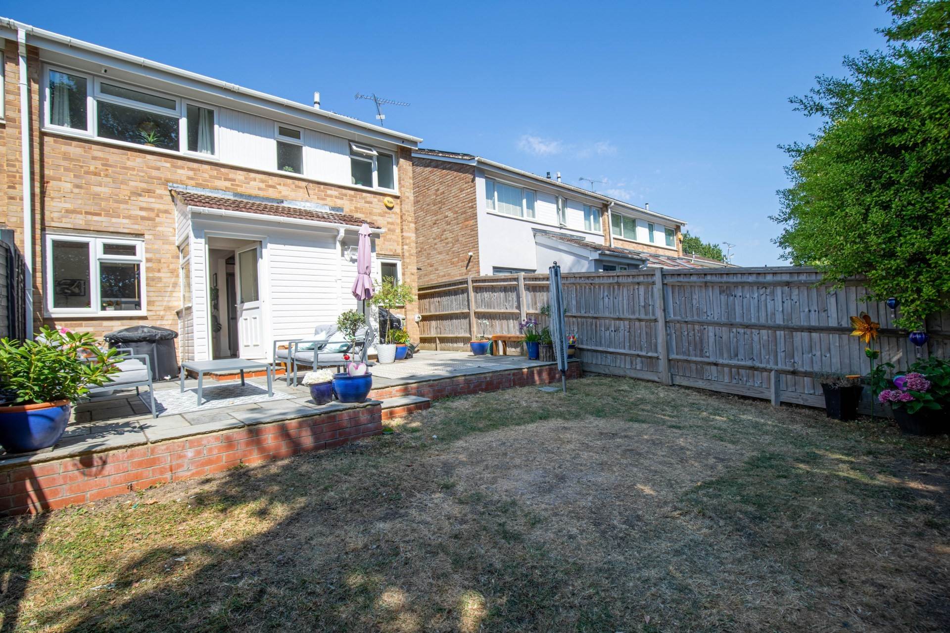 Queensway, Caversham Park Village, Image 26