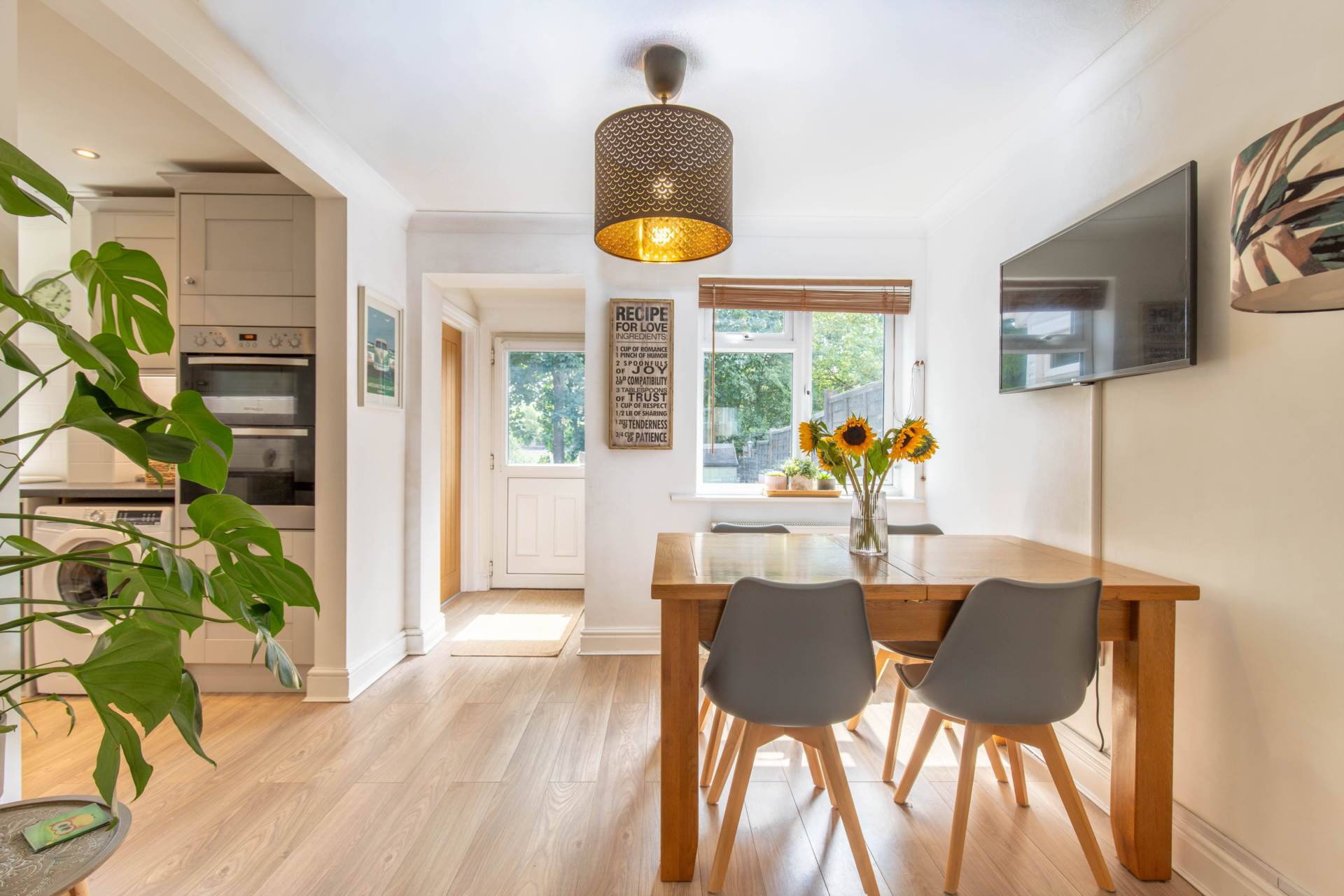 Queensway, Caversham Park Village, Image 3