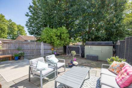 Queensway, Caversham Park Village, Image 5