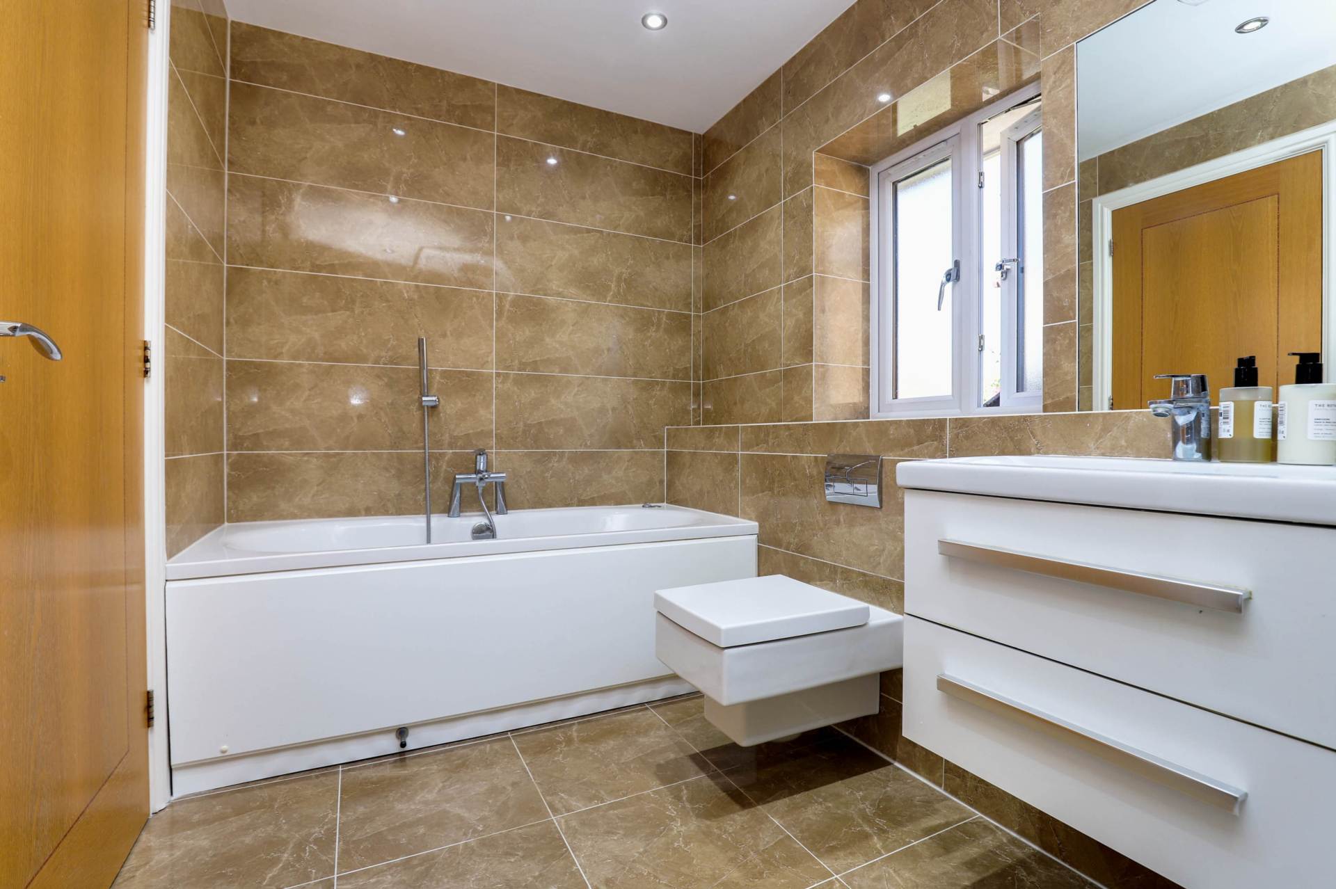 Woods Road, Caversham, Image 9