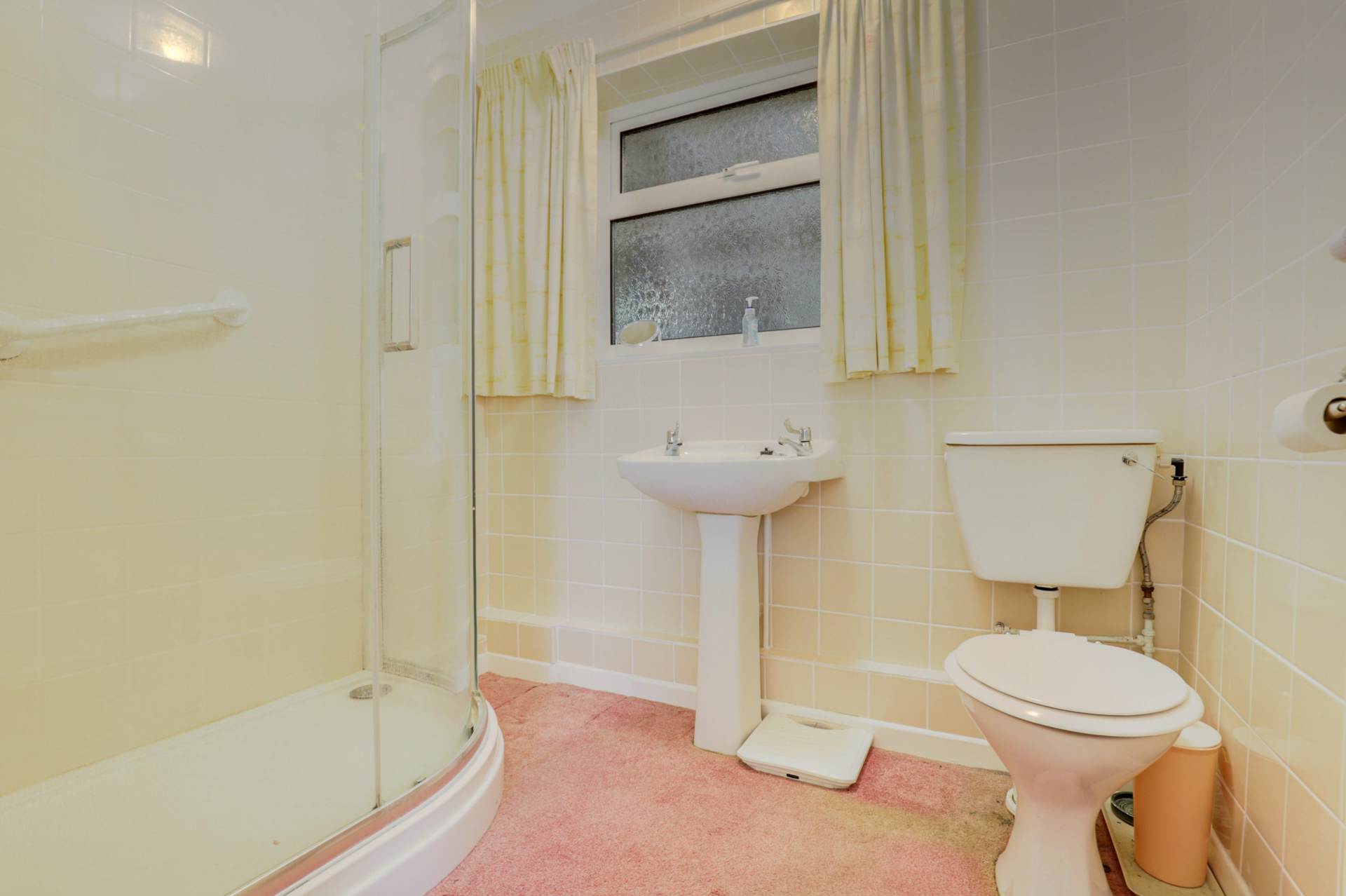 Woodcote Way, Caversham Heights, Image 16