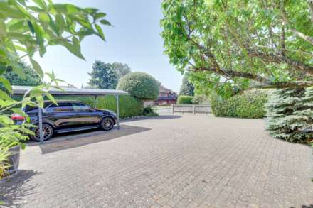 Shepherds Lane, Caversham Heights, Image 22