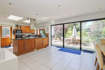 Shepherds Lane, Caversham Heights, Image 3