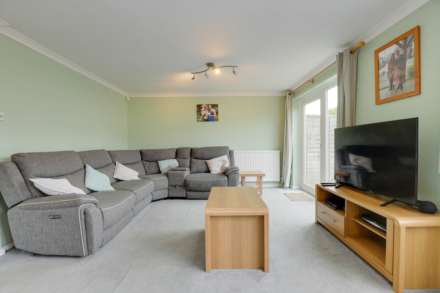 Holyrood Close, Caversham Park Village, Image 10