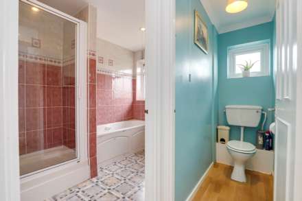 Holyrood Close, Caversham Park Village, Image 22