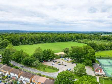 Holyrood Close, Caversham Park Village, Image 25