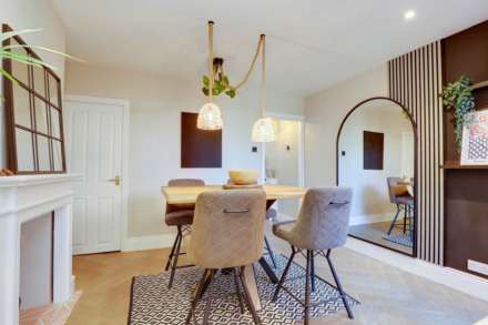 Queens Road, Caversham, Image 12