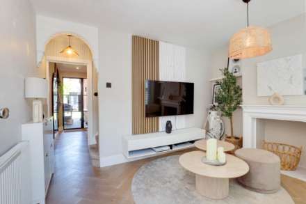 Queens Road, Caversham, Image 4
