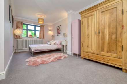 Clifton Park Road, Caversham Heights, Reading, Image 28