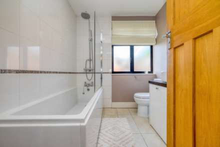 Clifton Park Road, Caversham Heights, Reading, Image 31