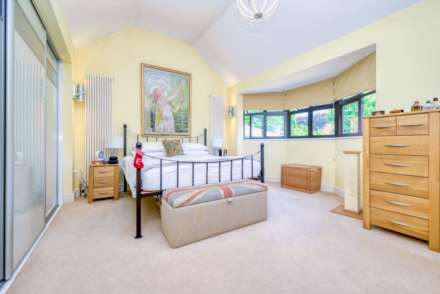 Clifton Park Road, Caversham Heights, Reading, Image 7