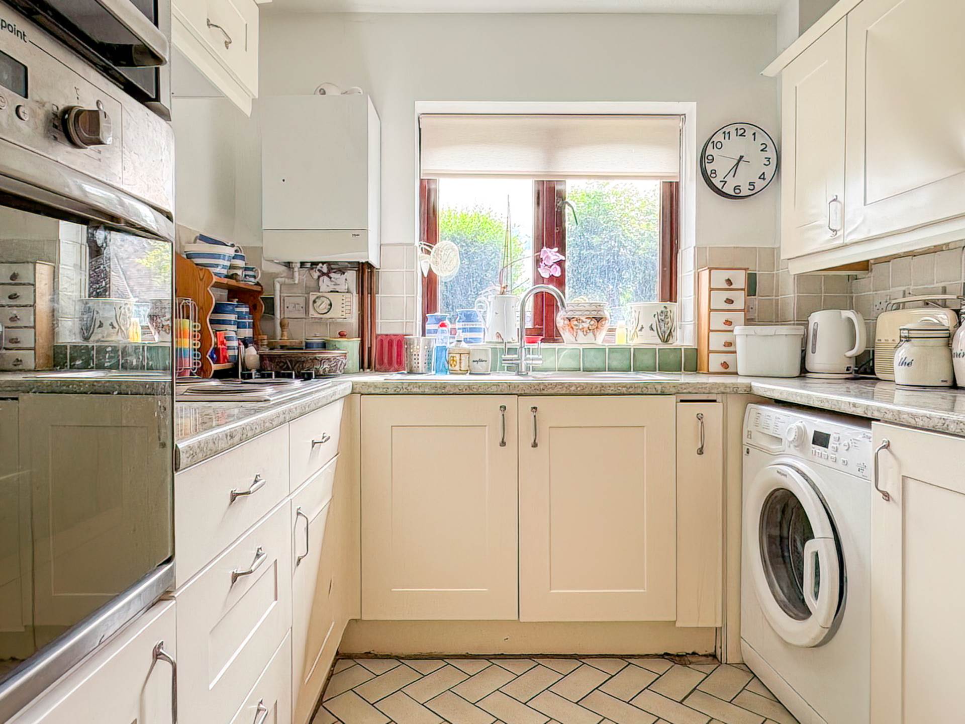 Essex Way, Sonning Common, South Oxfordshire, Image 3