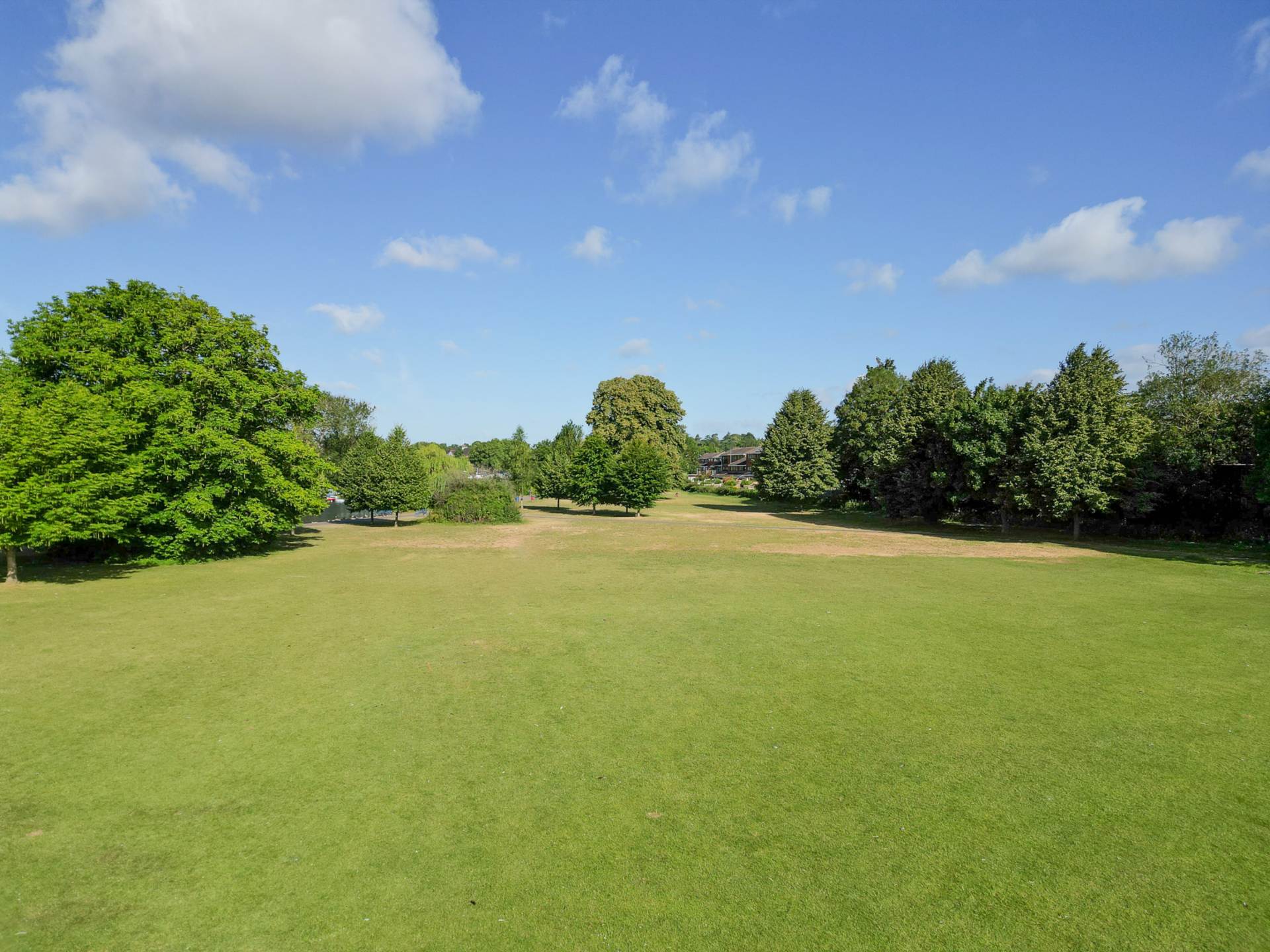 Claydon Court, Caversham, Image 18