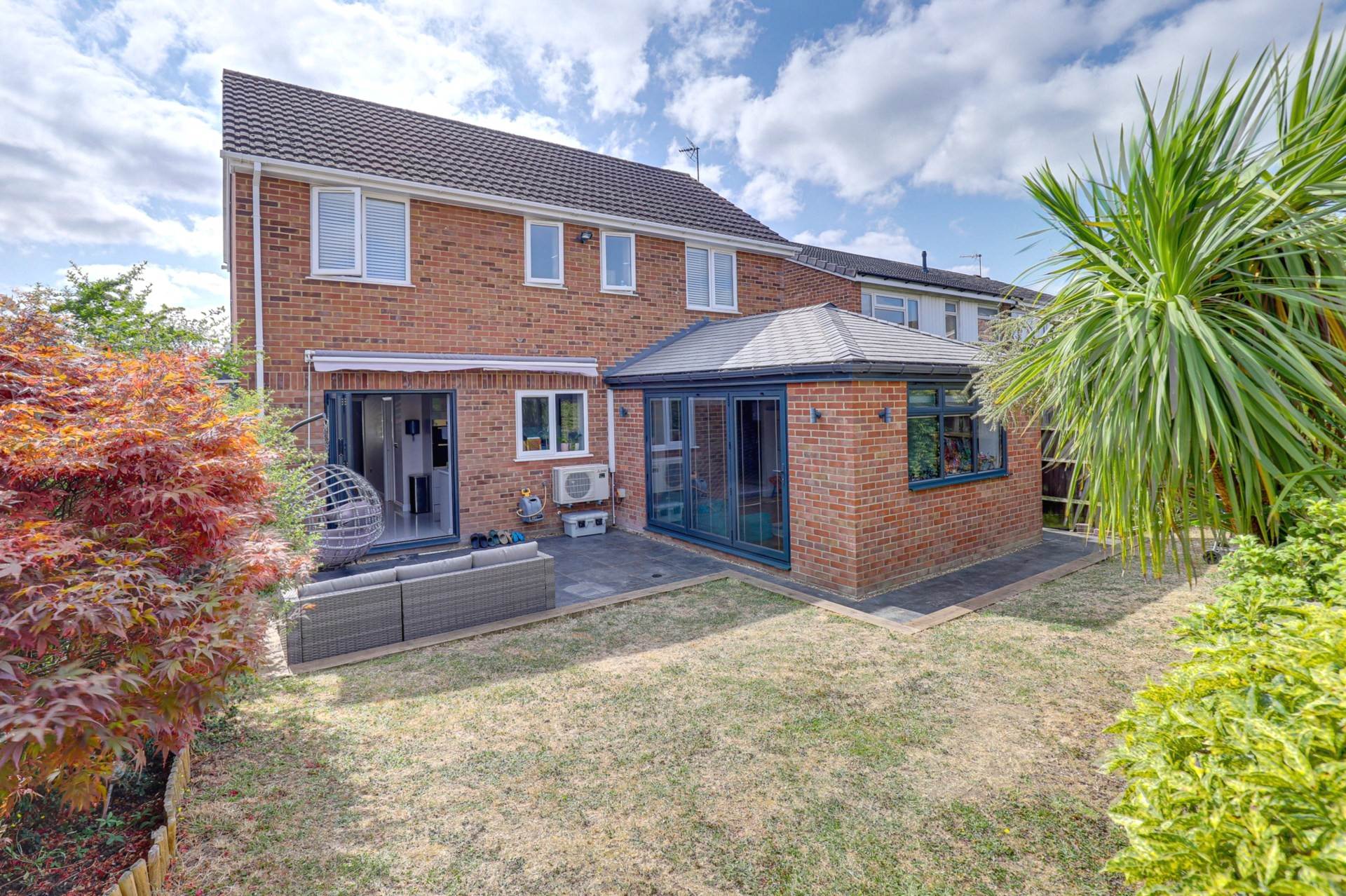 Netley Close, Caversham Park Village, Image 2