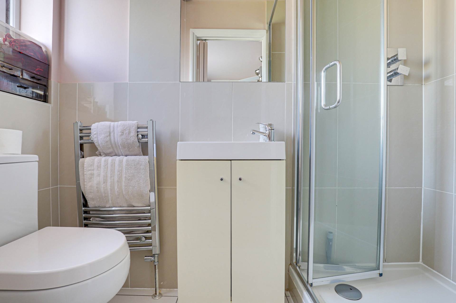 Netley Close, Caversham Park Village, Image 21