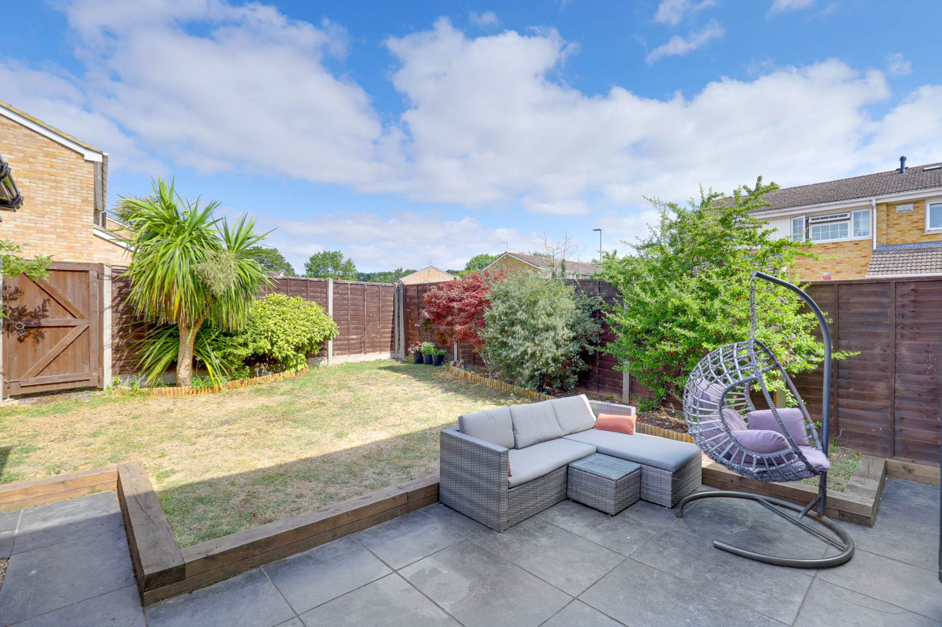 Netley Close, Caversham Park Village, Image 9