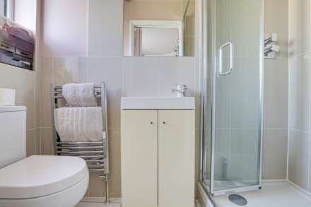 Netley Close, Caversham Park Village, Image 21