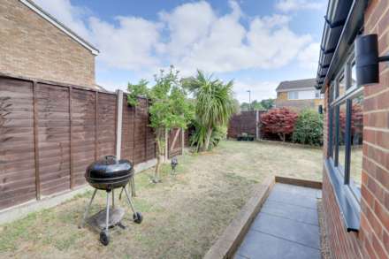 Netley Close, Caversham Park Village, Image 27