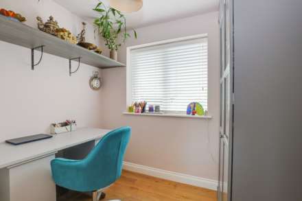 Netley Close, Caversham Park Village, Image 8