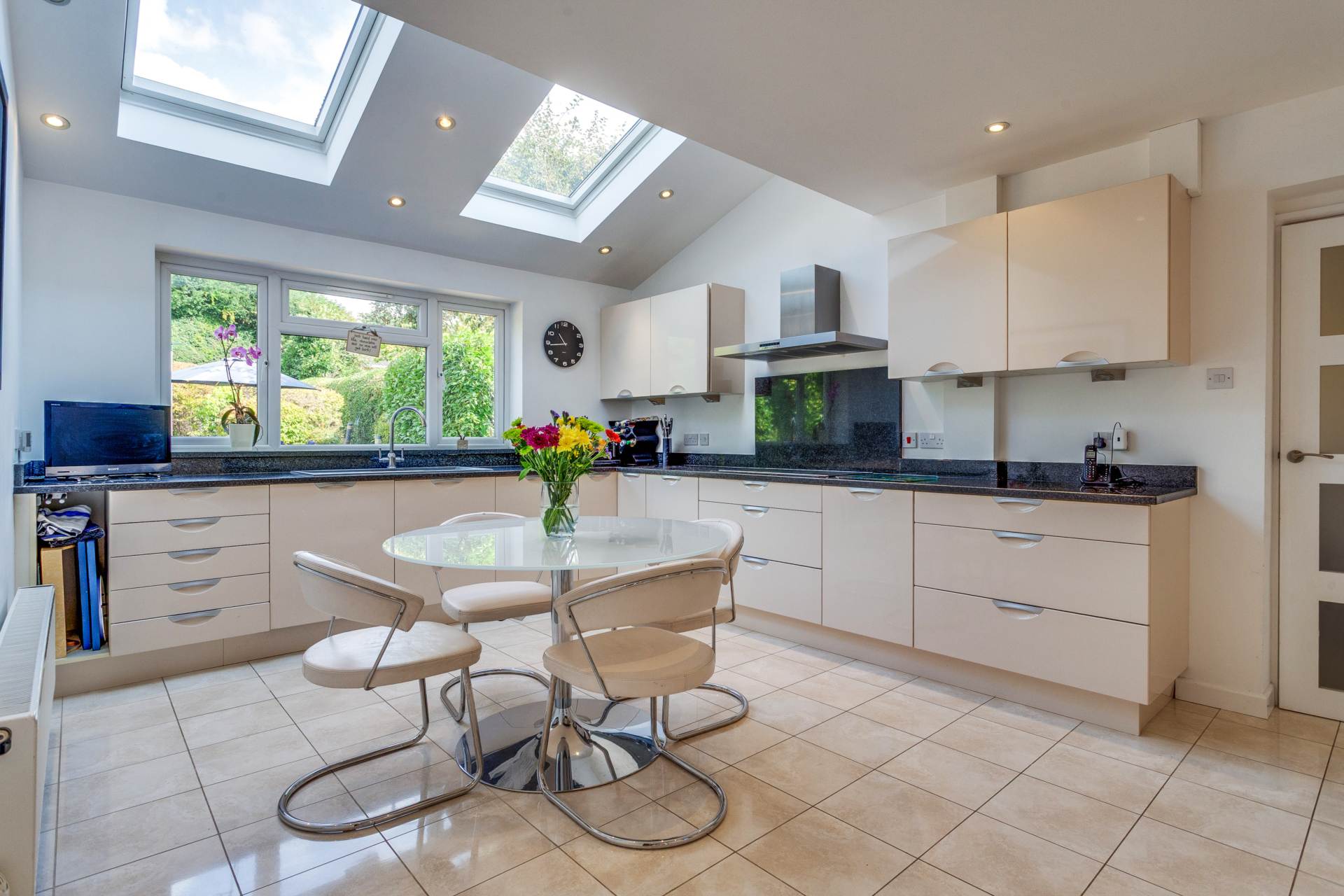 Grosvenor Road, Caversham, Image 3