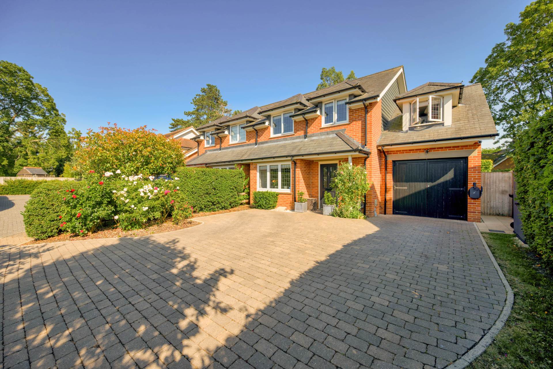 Hugh Carson Close, Sonning Common, South Oxfordshire, Image 1