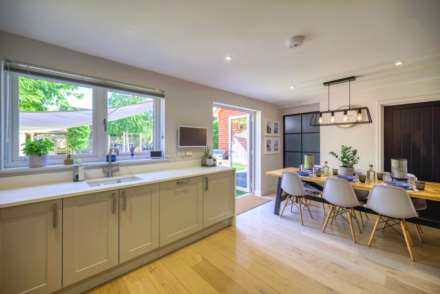 Hugh Carson Close, Sonning Common, South Oxfordshire, Image 2