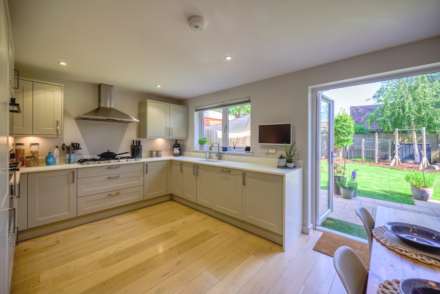 Hugh Carson Close, Sonning Common, South Oxfordshire, Image 5