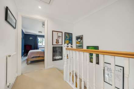 Symeon Place, Caversham Heights, Reading, Image 20