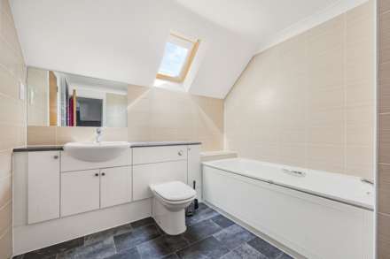 Symeon Place, Caversham Heights, Reading, Image 22