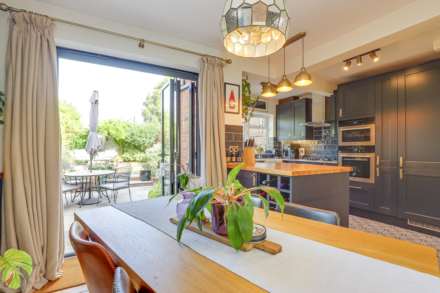 Hemdean Road, Caversham, Reading, Image 5