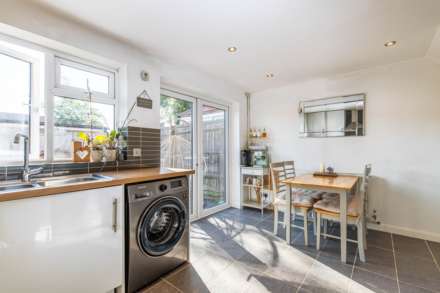 Park Close, Sonning Common, South Oxfordshire, Image 12