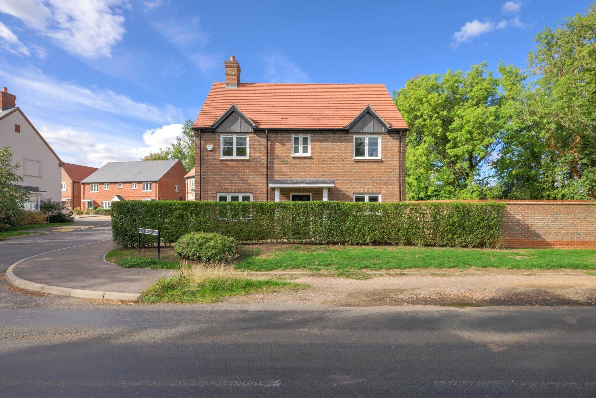 Chiltern Gardens, Woodcote, South Oxfordshire, Image 5