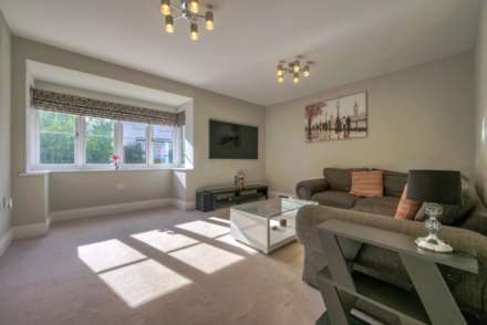 Chiltern Gardens, Woodcote, South Oxfordshire, Image 3