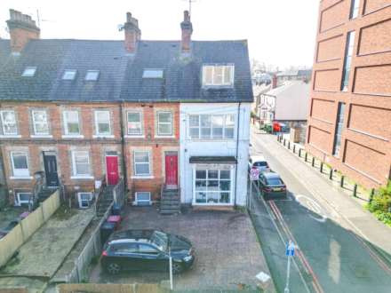 Kings Road, Reading