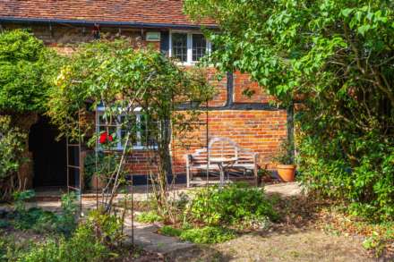 Kiln Lane, Tilehurst, Reading, Image 9
