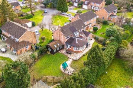 Picton Way Caversham, Reading, Image 2