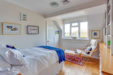 Picton Way Caversham, Reading, Image 29
