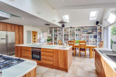 Picton Way Caversham, Reading, Image 4
