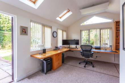 Picton Way Caversham, Reading, Image 8