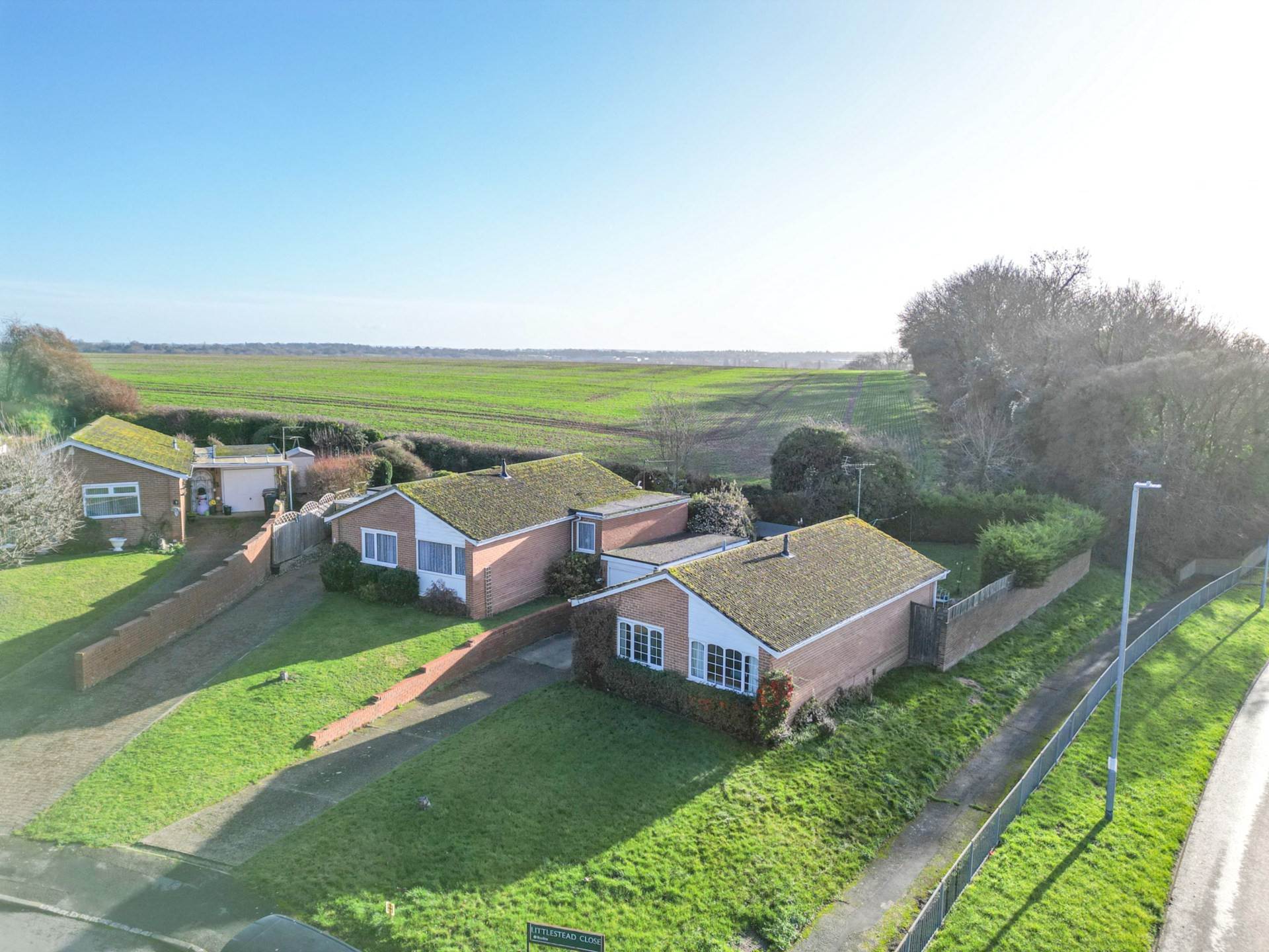 Littlestead Close, Caversham, Image 1